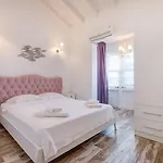 Hotel Alaroof 2*