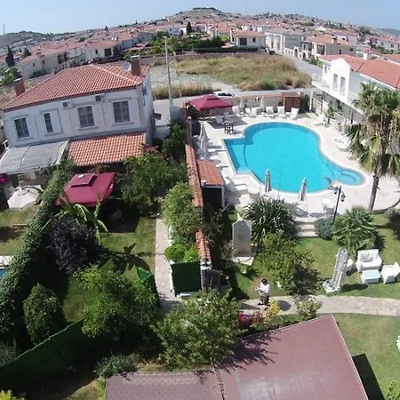 Hotel Alaroof 2*