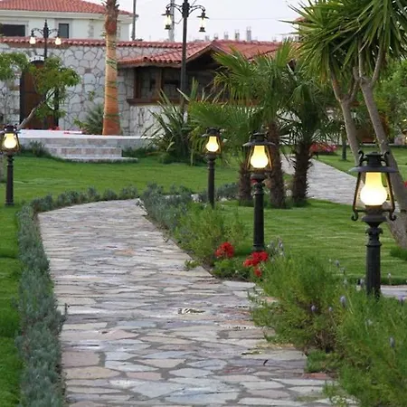 Alaroof Otel 2*