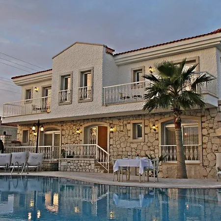 Otel Alaroof 2*