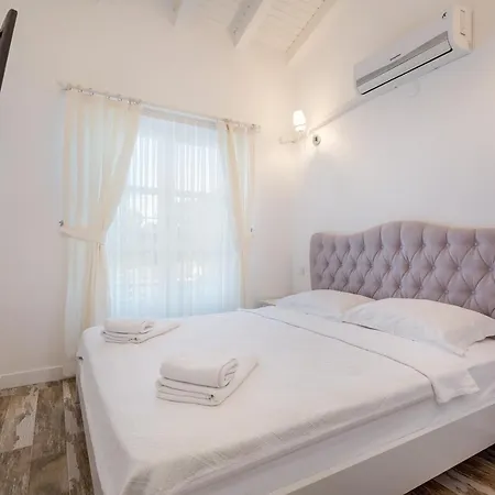 Hotel Alaroof Alaçatı