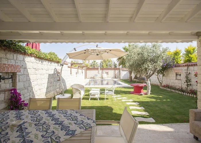 호텔 Alaroof 알라카티