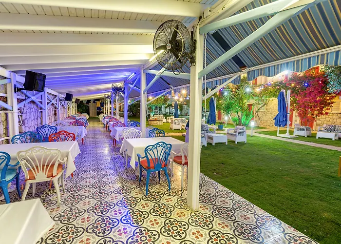 Hotel Alaroof Alaçatı